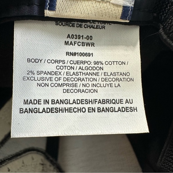 Hurley Fitted FlexFit Embroidered Hat Ball Cap Black with Plaid Detail Sz. L-XL - Picture 7 of 9